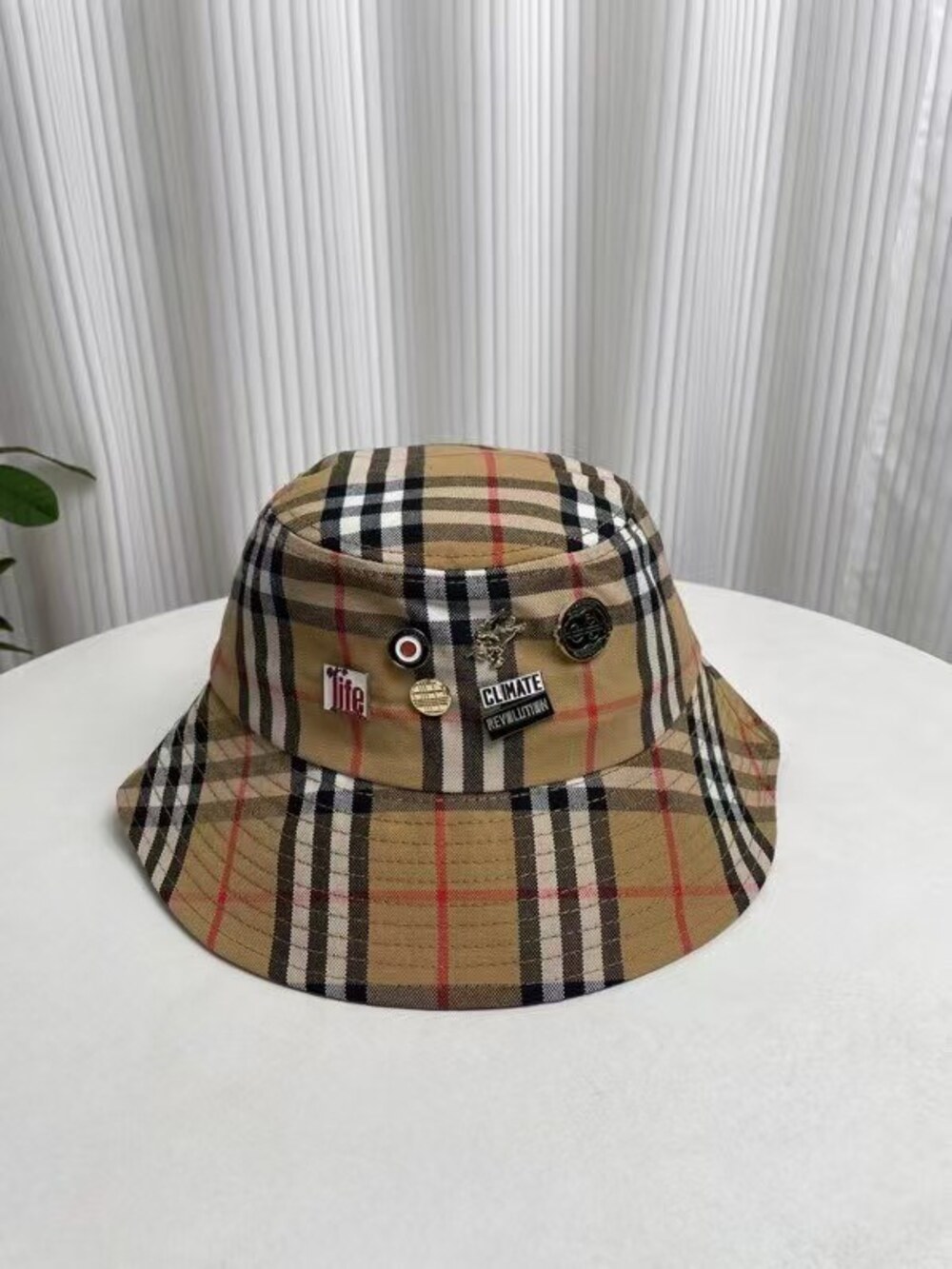 Burberry Vintage Check Badge Bucket Hat